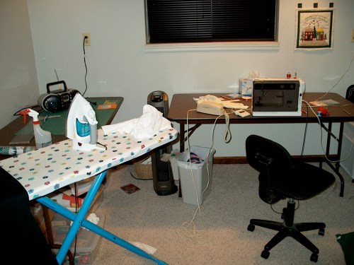 sewing-room-before Functional - but lacking