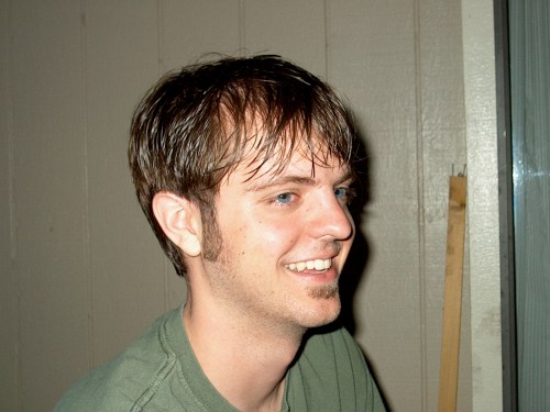 I recognize that cute boy!