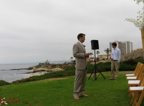 The groom - cool and collected