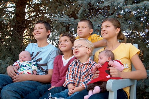 At least they're all looking at the same camera!